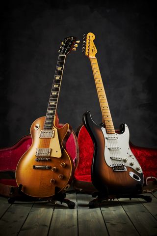 Fender Stratocaster and Gibson Les Paul Standard