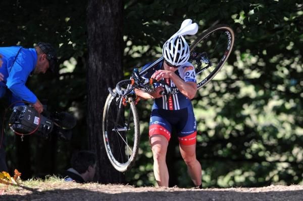 Katherine Compton (Rabobank - Giant Off-Road Team) en route to victory.