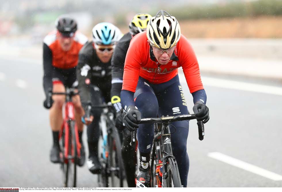 Domen Novak (Bahrain Merida) drives the break