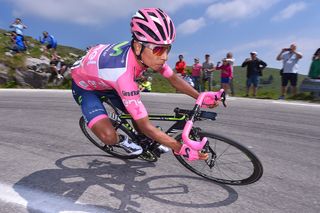 Nairo Quintana descending at the Giro d'Italia