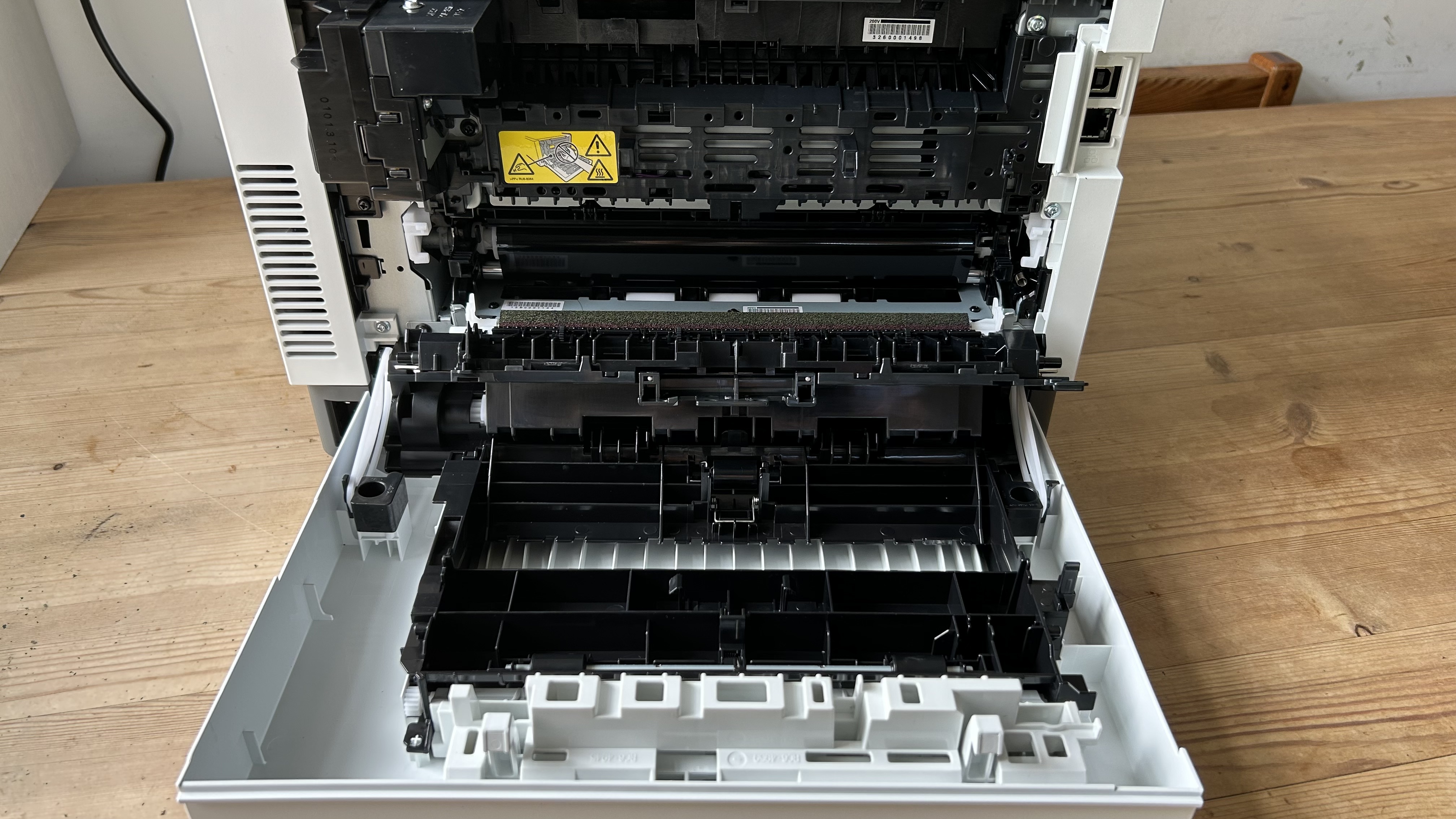 HP Color LaserJet Pro 3201dw در طی آزمایش چاپگر ما