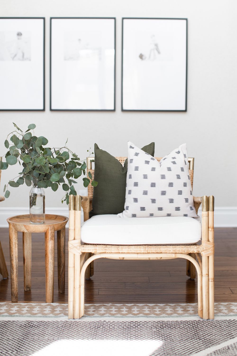 How To Style Cushions 5 Tricks For Styling Cushions Like A Designer