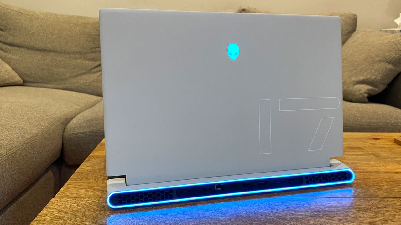 Alienware x17