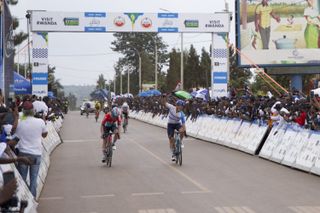 Stage 7 - Itamar Einhorn wins breakaway sprint to take stage 7 victory at Tour du Rwanda