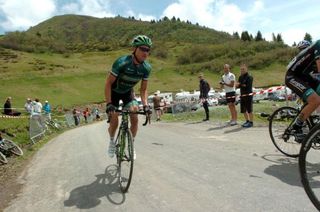 Thomas Voeckler (Europcar) was in the break but was dropped on the Joux Plane