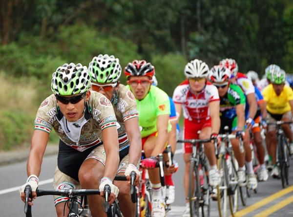 Giovanny Lopez (Boyaca Orgullo De America) sets tempo for teammate and race leader Fernando Camargo.