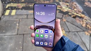 Oppo Find X8 Pro display