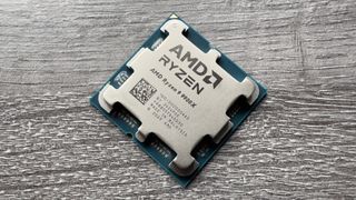 Фотография процессора AMD Ryzen 9 9900X