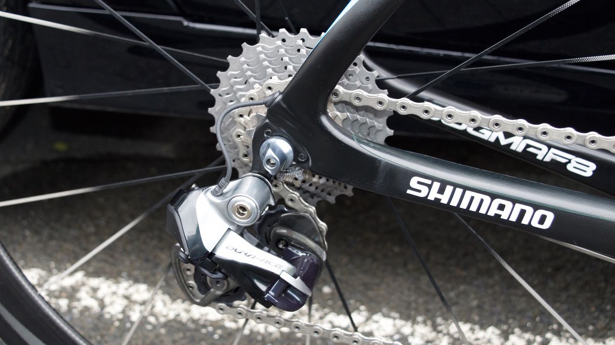 11-28 cassette at the rear of the bike