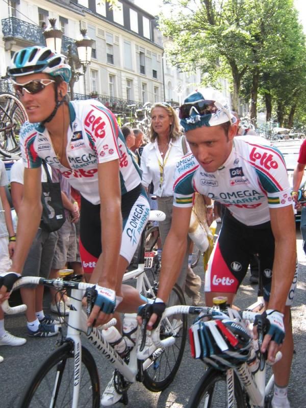 Francis De Greef and Matt Lloyd head to sign on