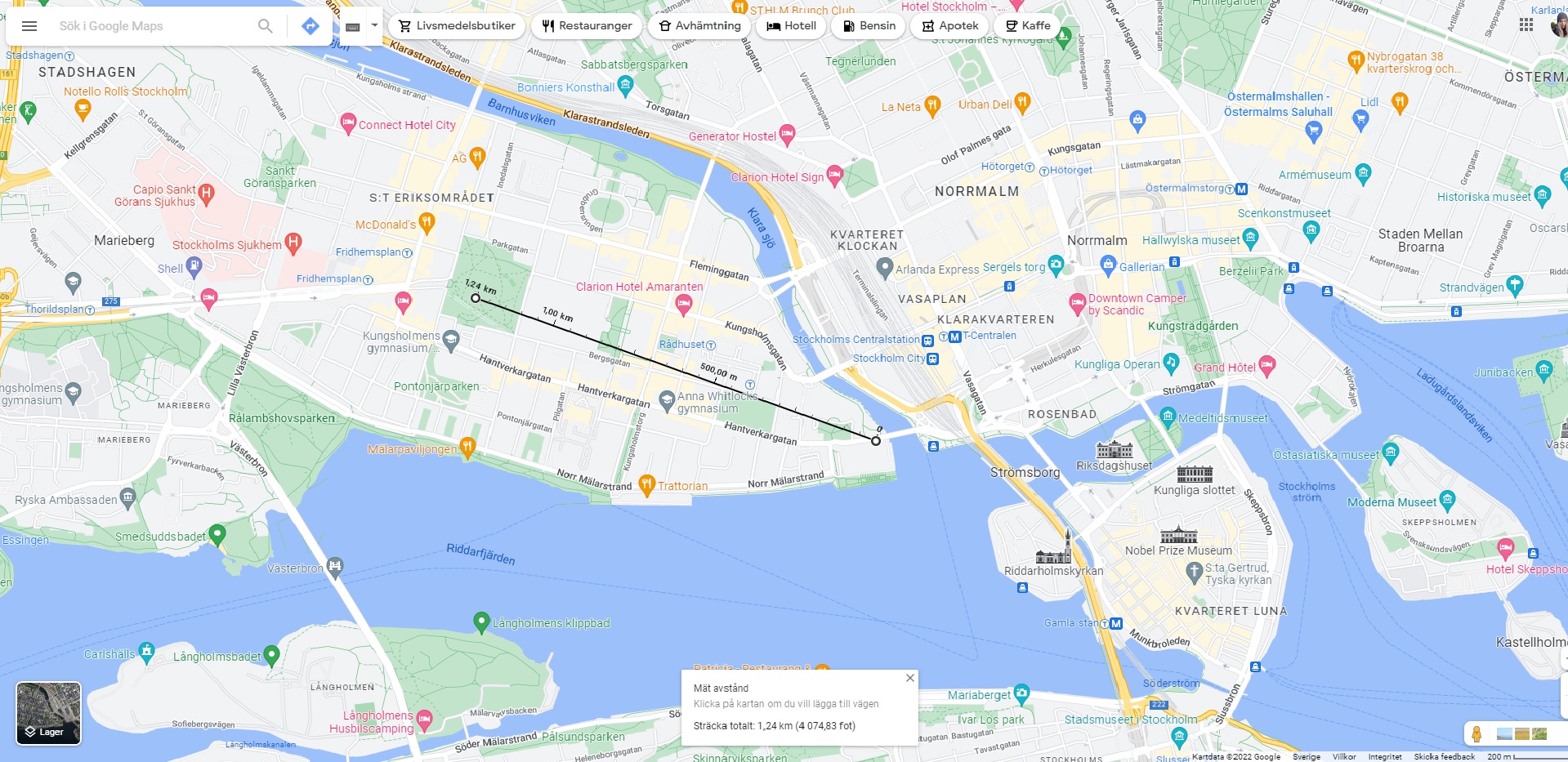 En mätning gjord i Google Maps mellan Stockholms stadshus och Kronobergsparken