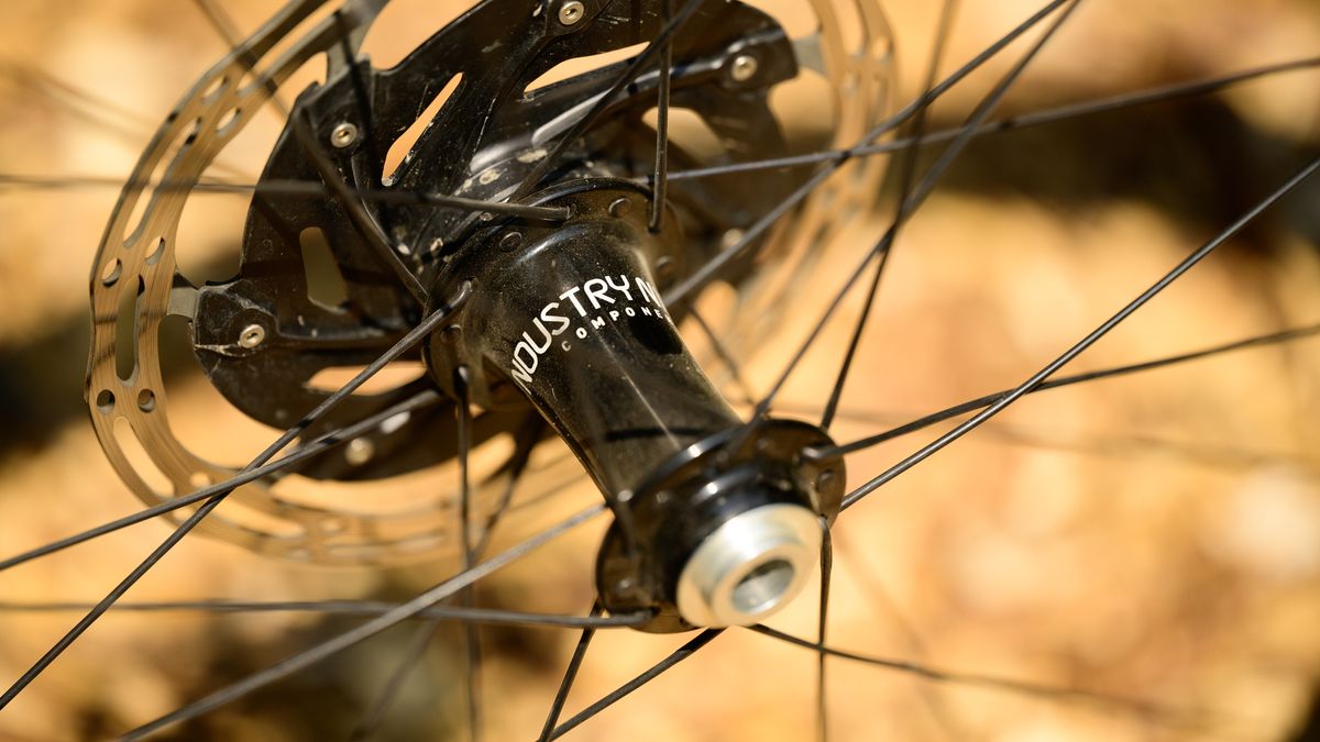 F+B gravel wheels industry nine hubs