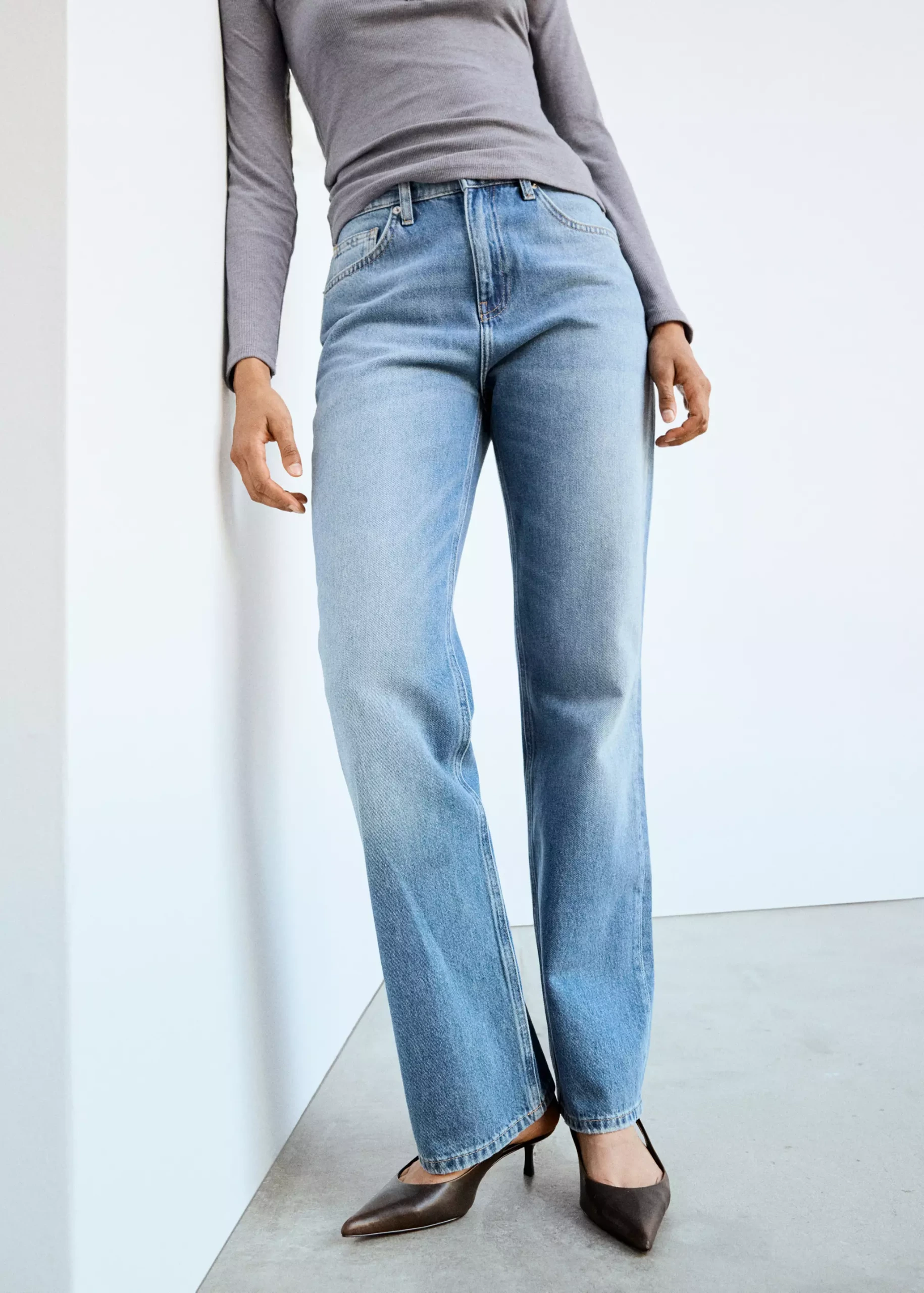 Matilda High-Rise Straight Jeans - Women | Mango Usa
