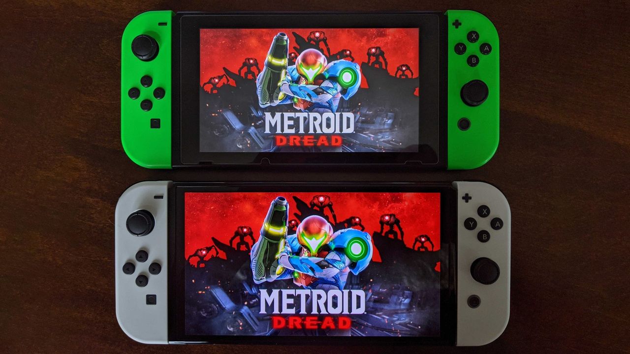 Nintendo Switch Oled Model Next To Switch V