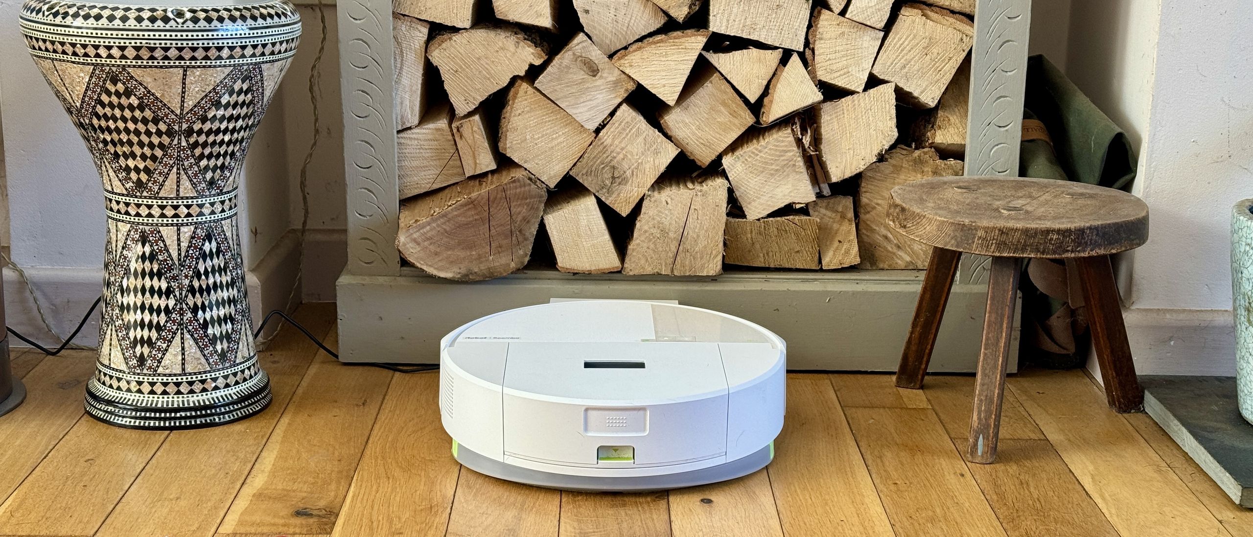 iRobot ルンバ 205 DustCompactor Combo Roomba® 205 DustCompactor™ Combo robot​ | iRobot®