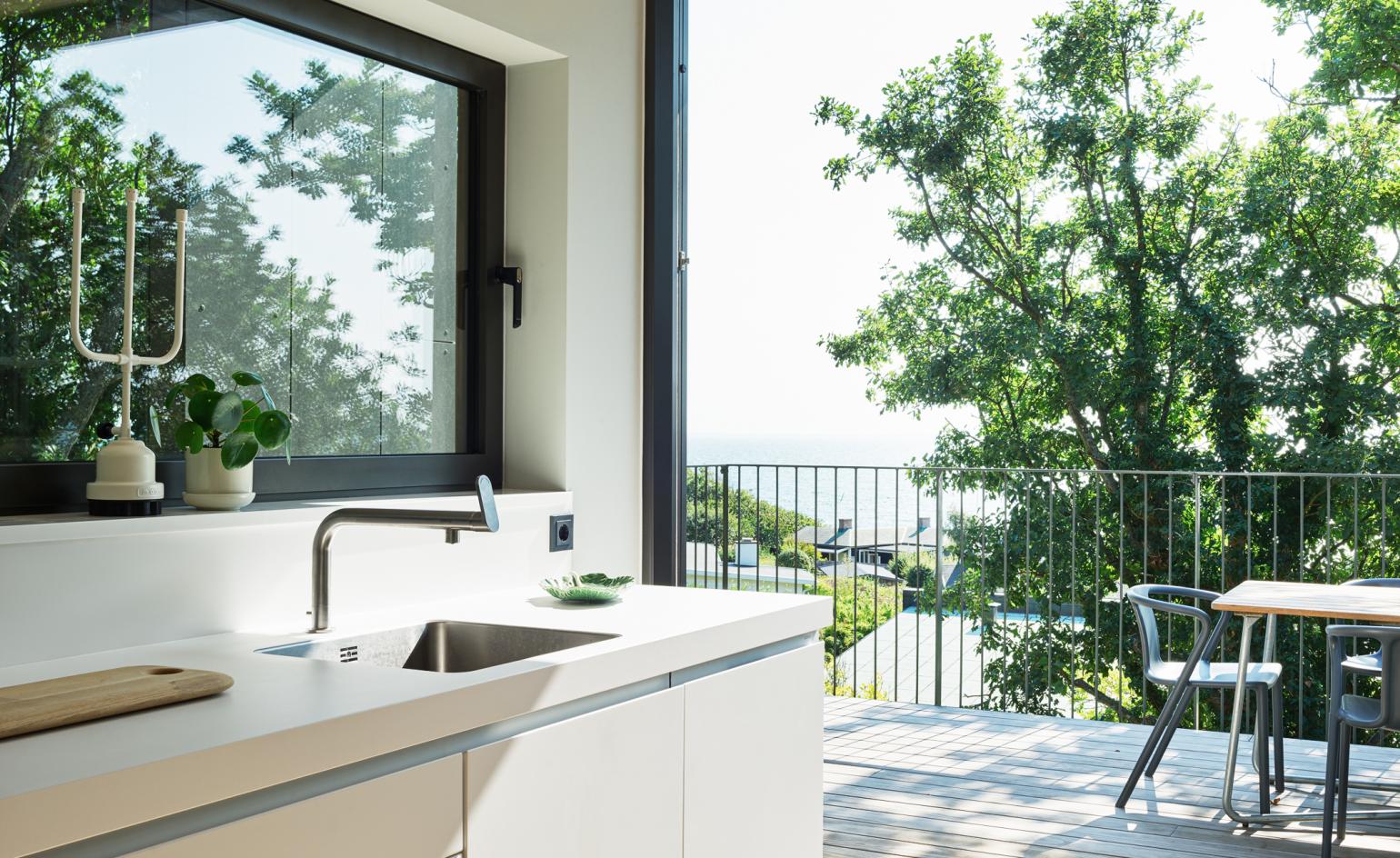 Kitchen and balcony