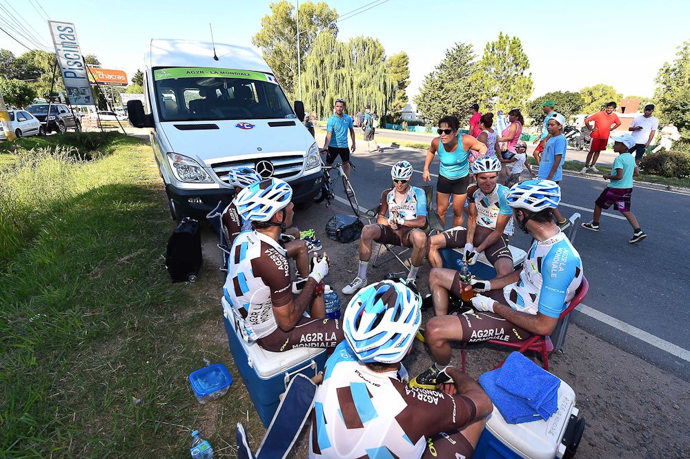 AG2R gather after stage 5.