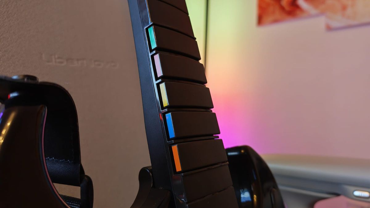 The bottom frets on the PDP Riffmaster controller