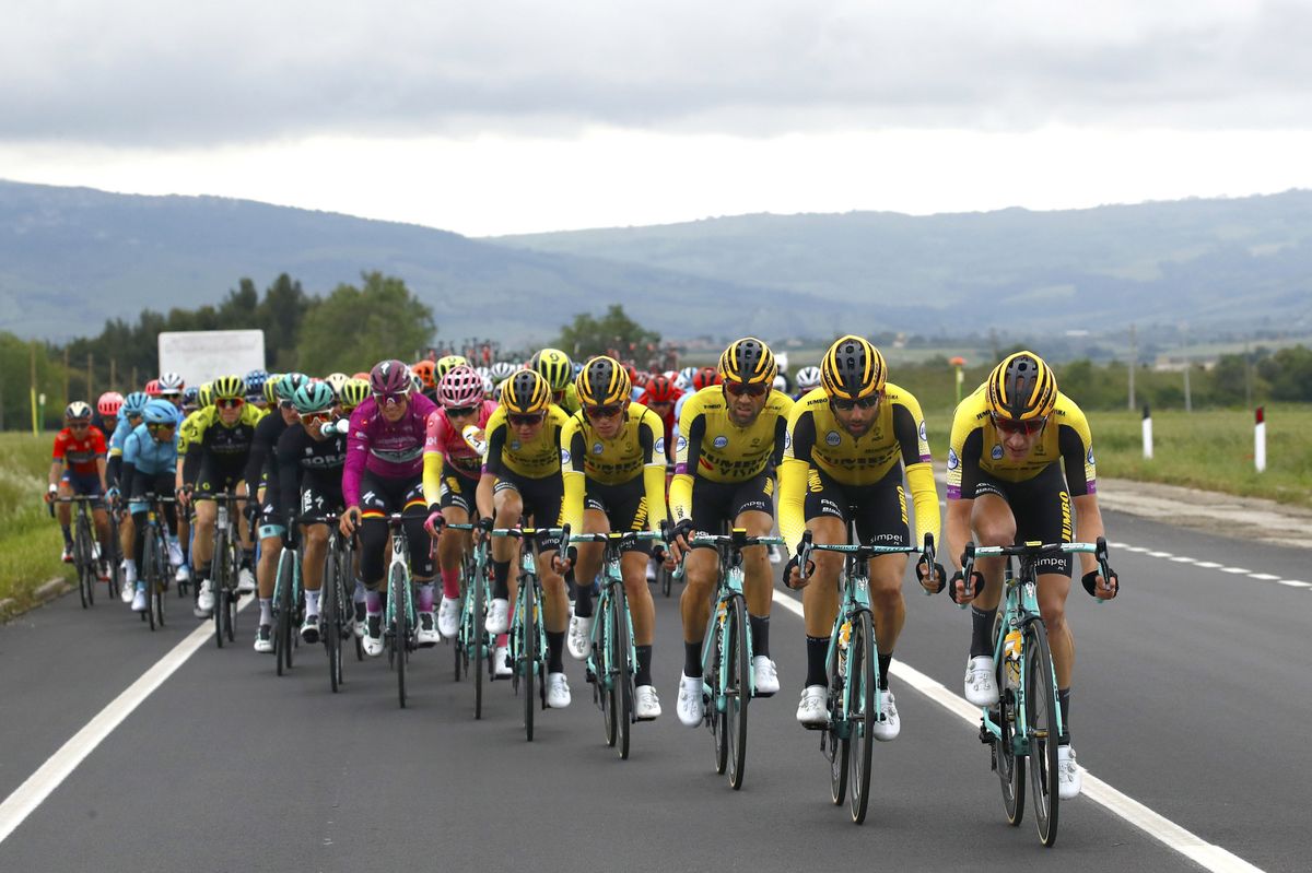 Jumbo-Visma at the front