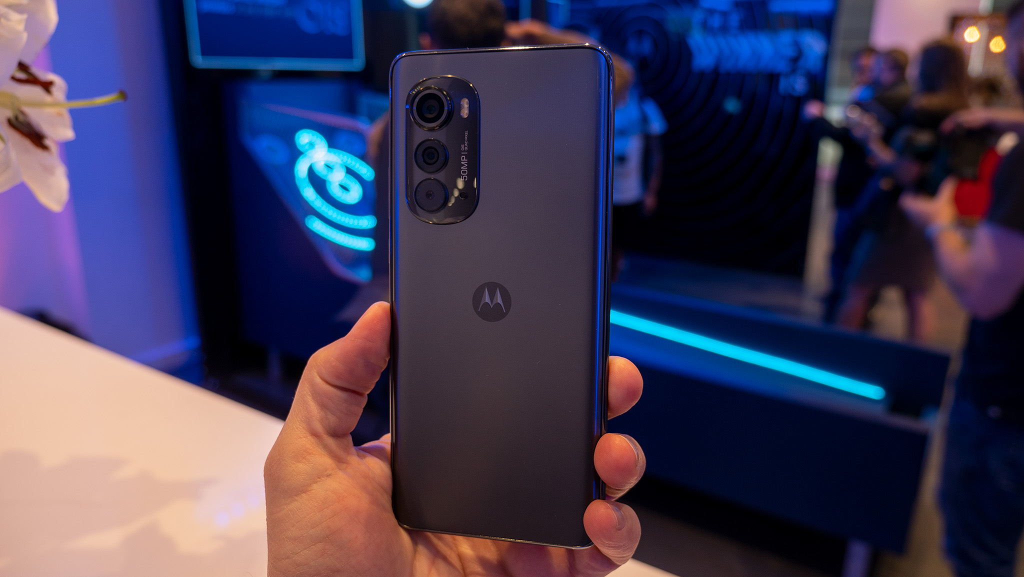 The back of the Motorola Edge (2022)