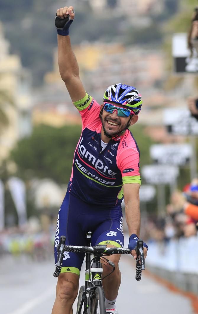 Jose Serpa (Lampre-Merida) takes the win