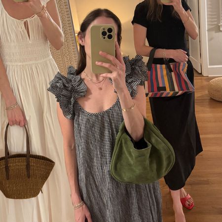 Tessa Faye O'Connell styling the best under $1000 bag brands