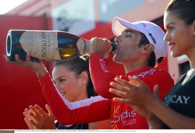 A thirsty Dani Navarro (Cofidis) gets into the Cava
