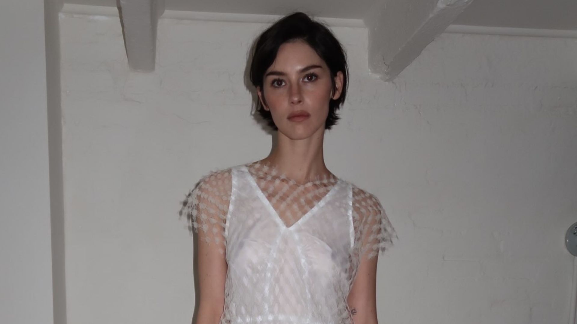 Yes, You Can Still Wear Opaque Tights—They Look Chicest With This Surprising Shoe Trend
