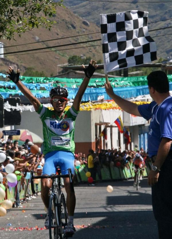 Jose Alarcon (Sumiglov Gob Merida Sta. Cruz Mora) claims victory