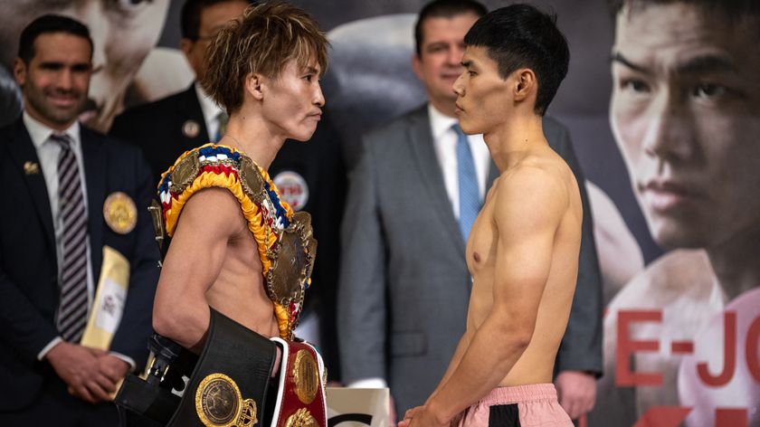 Inoue and Kim face off at the weigh-in ahead of their fight