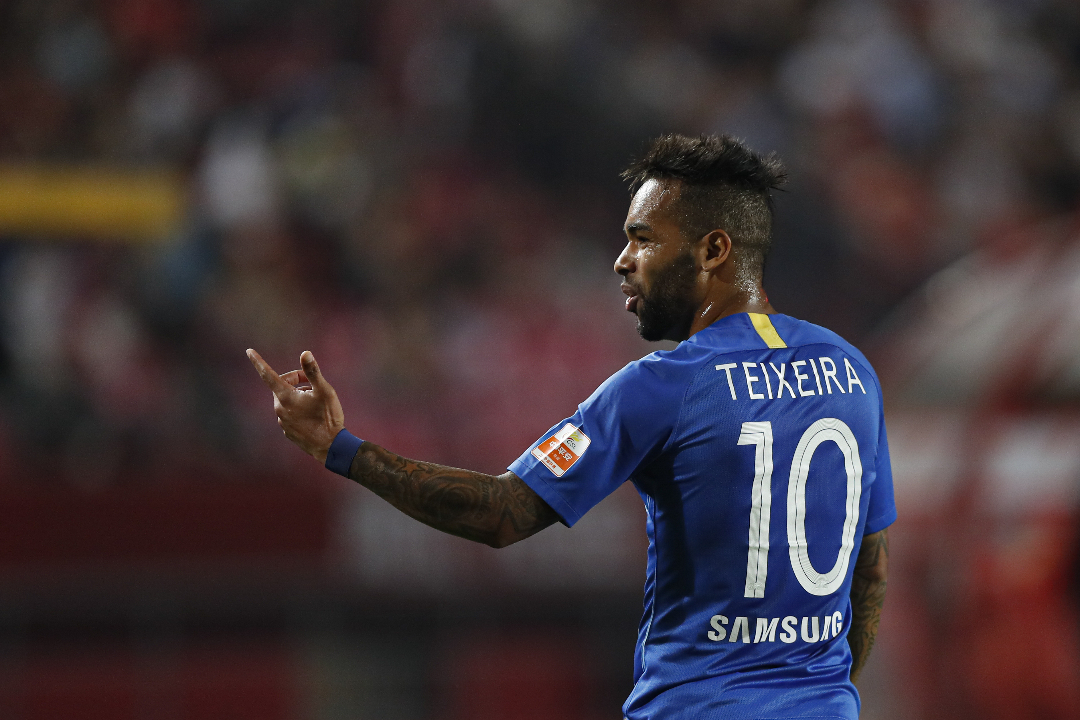 Alex Teixeira in action for Jiangsu Suning against Hebei China Fortune in May 2019.