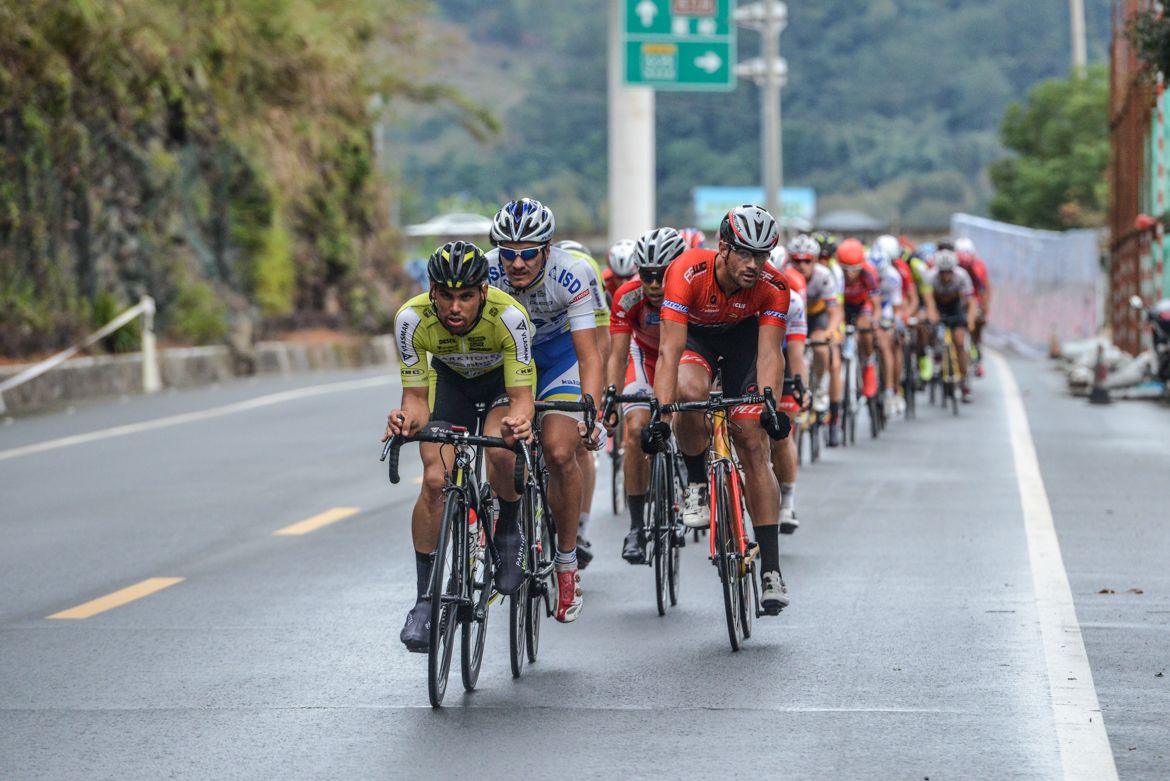 The peloton on stage 5 of the Tour of Fuzhou 2016