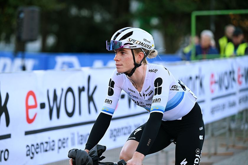BUSTO ARSIZIO, ITALY - OCTOBER 07: Demi Vollering of Netherlands and Team FDJ - SUEZ prior to the 5th Tre Valli Varesine Women&amp;apos;s Race 2025 a 137km one day race from Busto Arsizio to Varese on October 07, 2025 in Busto Arsizio, Italy. (Photo by Dario Belingheri/Getty Images)