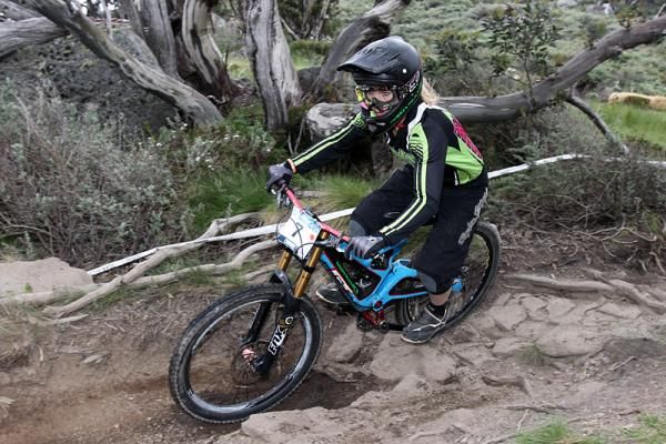 Tracey Hannah returned to competition and dominated the elite women's qualifying.