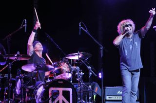 Reach for the sky, Smith and Sammy at the Beacon Theatre in New York
