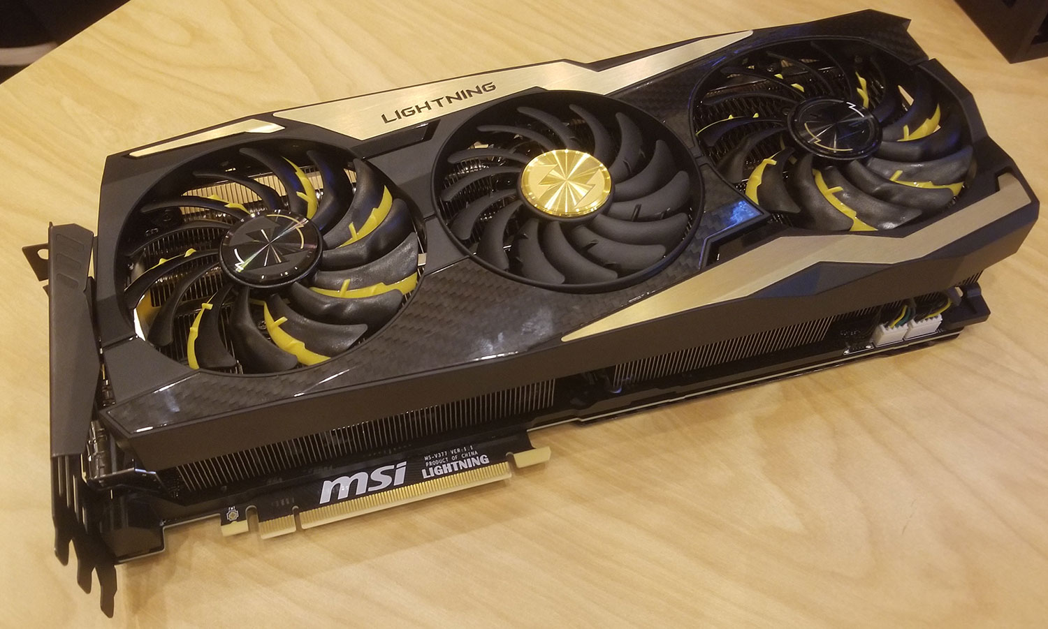Unpacked and Balanced: MSI RTX 2080 Ti Lightning Z in Unboxing