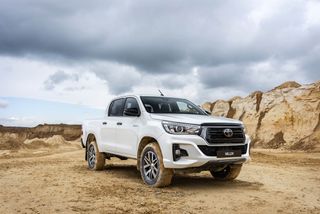 Toyota Hilux Invincible