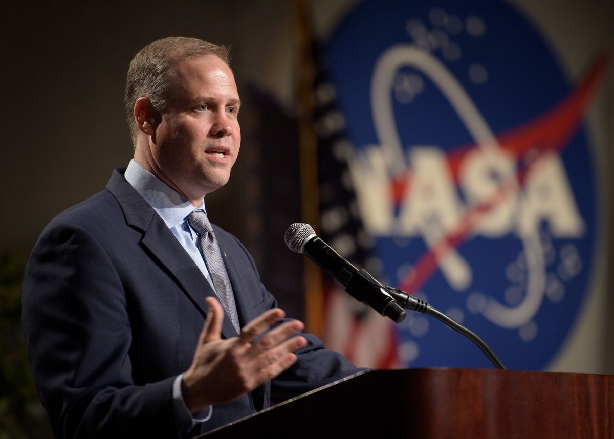 NASA Administrator Jim Bridenstine delivers remarks at the Johnson Space Center in Houston on Aug. 2, 2018. 