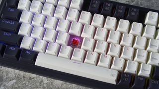 Photograph of the Redragon K673 Pro mechanical gaming keyboard