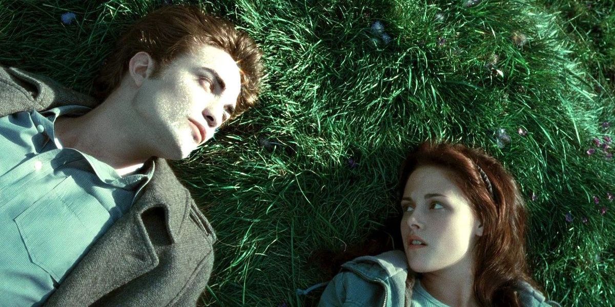 bella swan and edward cullen breaking dawn part 2