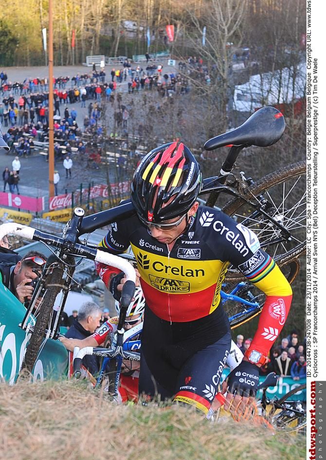 Sven Nys (Crelan-AA Drink) working his way to the top of the run-up