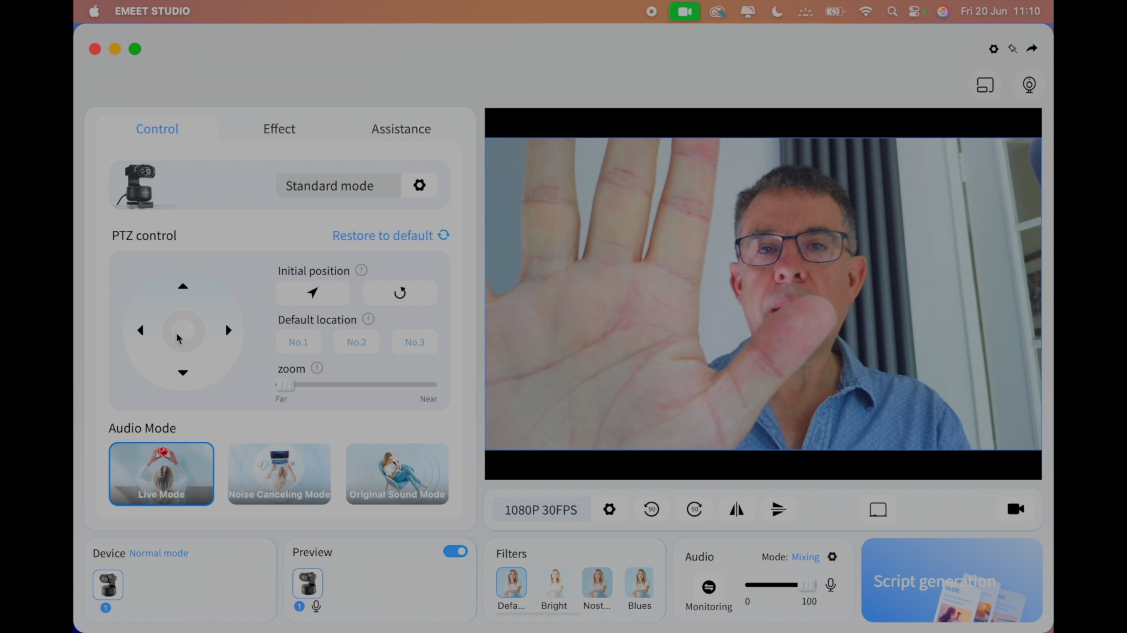 A shot of the reviewer’s face framed within the software that controls the look of the footage streamed by the Emeet Pixy