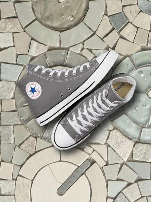 Chuck Taylor Throwback