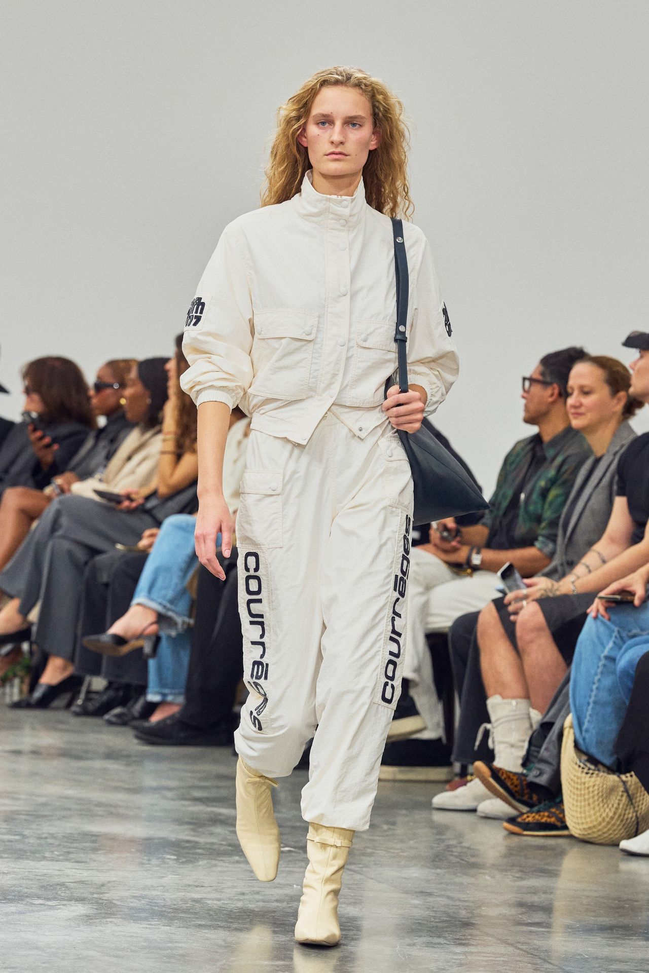Courr&egrave;ges S/S 2027 runway
