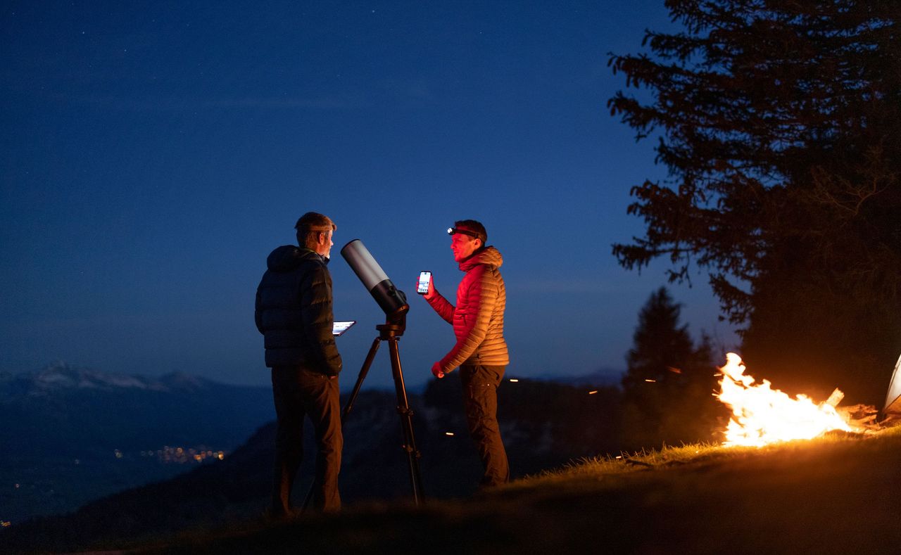Unistellar eVscope 2 Lifestyle Picture