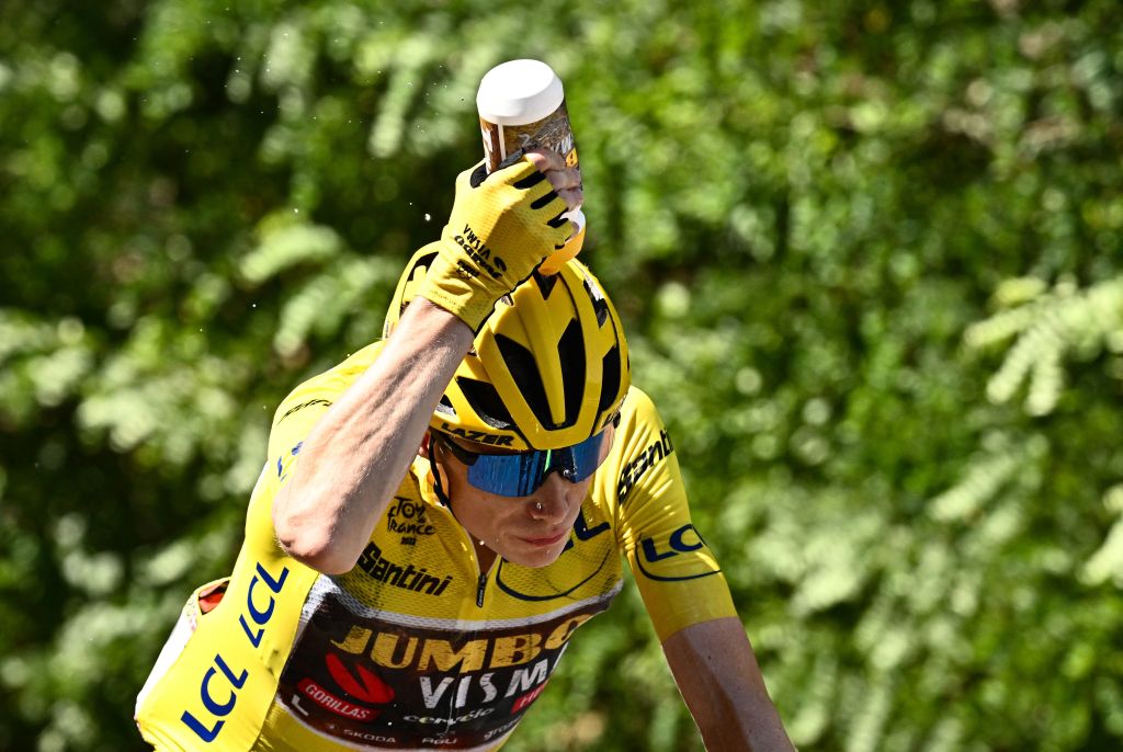 Tour de France leader Jonas Vingegaard tries to stay cool
