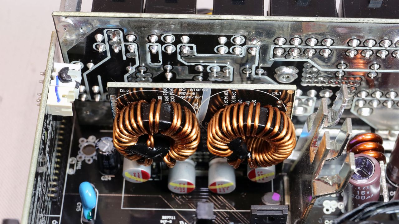 Thermaltake Toughpower GF2 ARGB 850W