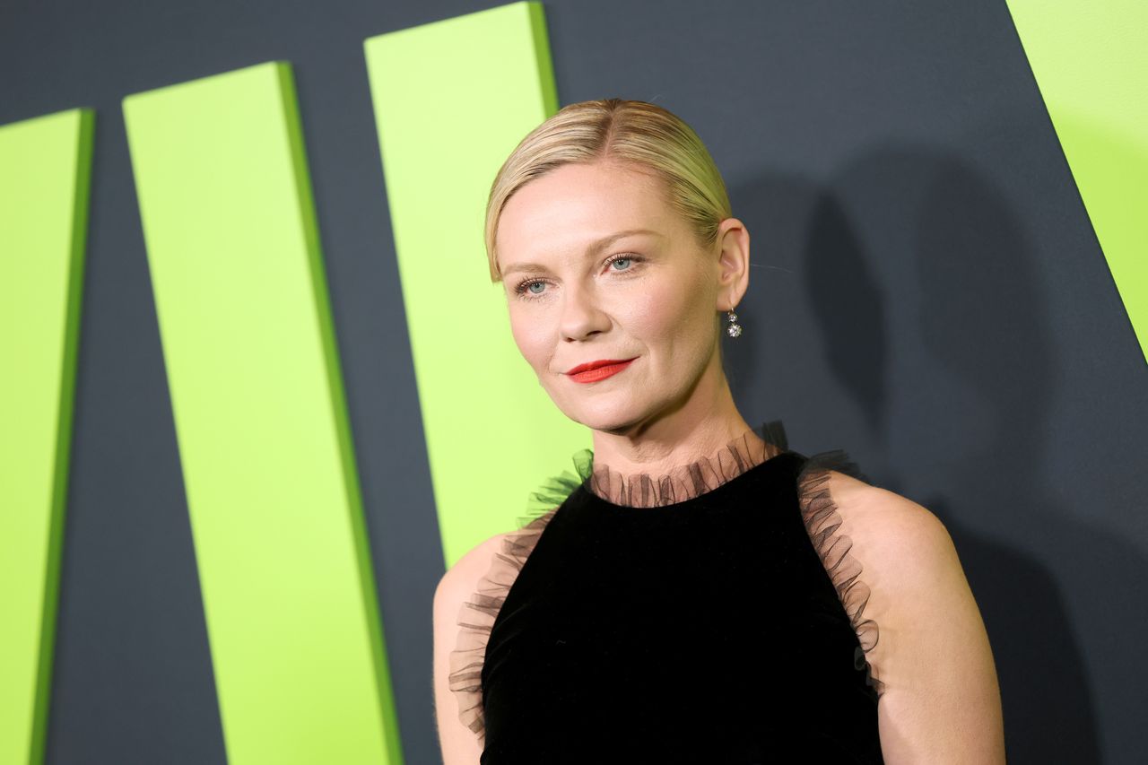 Kirsten Dunst at the 2024 Civil War Premiere in Los Angeles