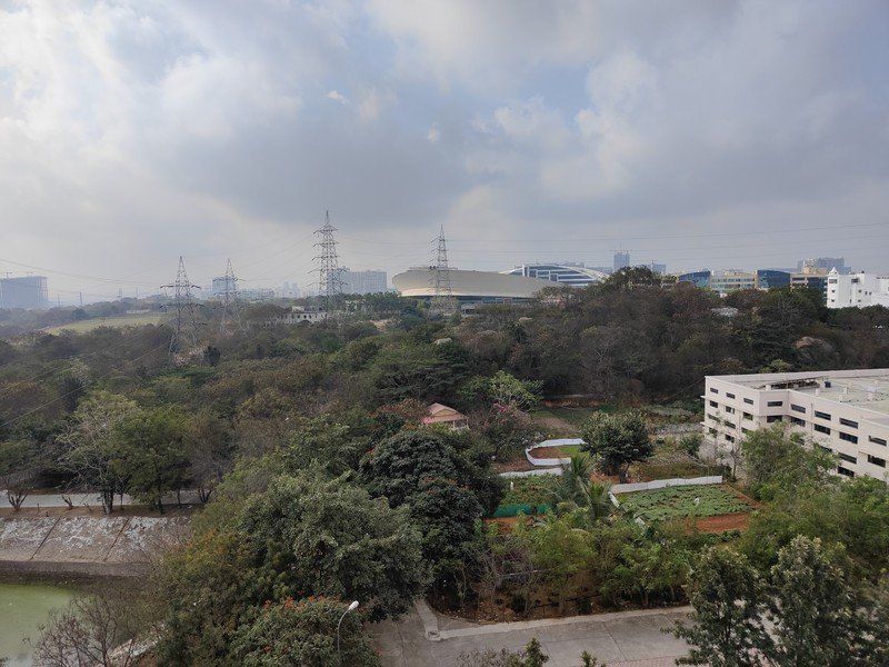 OnePlus 9RT photo