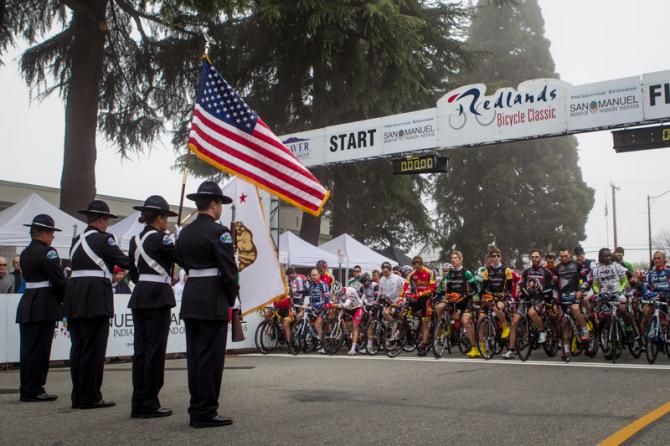 The race gets ready to roll under cold and foggy skies in Beaumont.